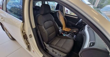 Skoda Superb II Kombi 2.0 TDI CR DPF 170KM 2011 Skoda Superb 2.0 TDI 170KM Ksenonowe reflektory 2.0 Diesel 170KM, zdjęcie 13