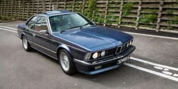 Передние поворотники белые BMW E24