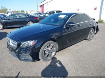 Mercedes Klasa E W213 2019 Mercedes-Benz Klasa E Mercedes-Benz E 300 2.0 Benzyna 241KM, zdjęcie 2