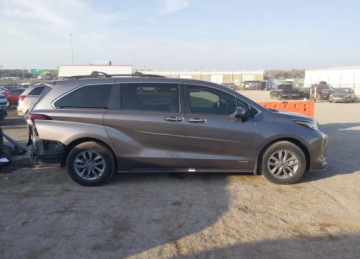 Toyota Sienna III 2021 Toyota Sienna 2021r., XLE, 2.5L, od ubezpieczalni 2.5 Hybryda 189KM, zdjęcie 8