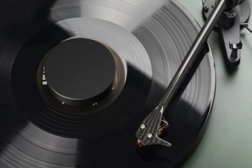 PRO-JECT RECORD PUCK E — прижим для виниловых пластинок, черный