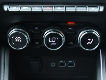 Renault Clio V Hatchback 5d Facelifting 1.0 TCe 90KM 2024 Renault Clio 1.0 TCe, Salon Polska, 1. Właściciel, zdjęcie 15