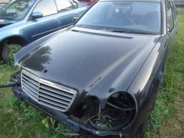 (12 MERCEDES W210 95-99 KAPOTA PŘEDNÍ BARVA 572M LAK