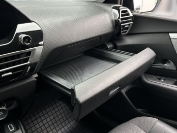 Citroen C4 III SUV 1.5 BlueHDi 110KM 2022 Citroen C4 1.5 BlueHDi 110KM Shine l Salon PL, Kam, zdjęcie 31