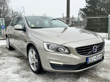 Volvo V60 I Kombi Facelifting 2.0 D3 DRIVE-E 150KM 2015 Volvo V60 Navi PDC Climatronic Gwarancja, zdjęcie 3