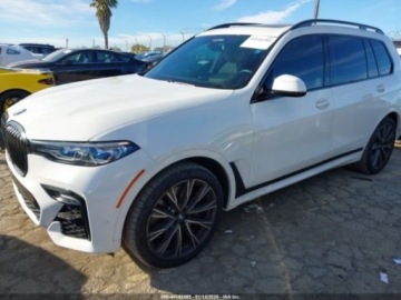 BMW X7 2021 BMW X7 M50i 2021 4.4 Benzyna 523KM, zdjęcie 1