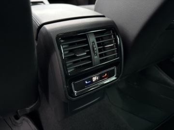 Volkswagen Passat B8 Variant Facelifting 2.0 TDI SCR 150KM 2022 Volkswagen Passat Volkswagen Passat Volkvagen Pass, zdjęcie 39