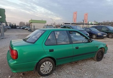 Suzuki Swift III Sedan 1.3 i 68KM 1998 Suzuki Swift Suzuki Swift 1.3 Benzyna 68KM, zdjęcie 3