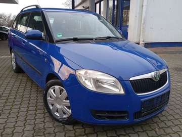Skoda Fabia II Kombi 1.2 70KM 2008 Skoda Fabia 1.2 Combi PROSTA benzyna KLIMATYZACJA 157 tys. przebiegu 1.2, zdjęcie 28