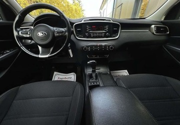 Kia Sorento III SUV 2.2 CRDi 200KM 2017 Kia Sorento 2.2 CRDI automat 4x4 bezwypadkowa zarejestrowana 7 osobowa, zdjęcie 32