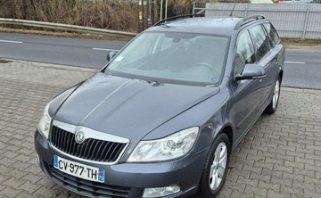 Skoda Octavia II Kombi 1.6 TDI CR DPF 105KM 2011 Skoda Octavia lifting 1.6 TDI 105KM 4x4 Klimatronic 6 biegow Alufelgi 1.6, zdjęcie 1