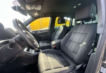 Volkswagen Tiguan I SUV Facelifting 2.0 TDI BlueMotion Technology 150KM 2016 Volkswagen Tiguan Volkswagen Tiguan 2.0 TDI SCR 4MOTION BlueMotion Technol, zdjęcie 17
