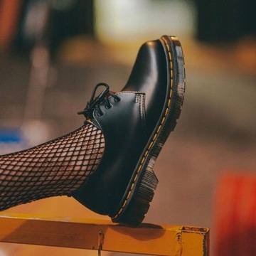 42 MODNE GLANY OXFORDKI PÓŁBUTY TRAPERKI DR BOOTS