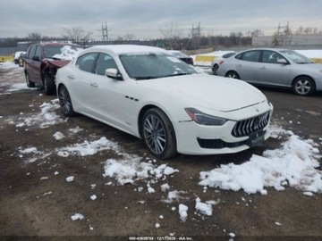 Maserati Ghibli 2019 Maserati Ghibli 2019 MASERATI GHIBLI S Q4 GRANLUSSO 3.0 Benzyna 424KM, zdjęcie 5