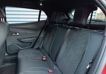 Peugeot 2008 II SUV Facelifting 1.2 PureTech 130KM 2024 Peugeot 2008 1.2 130KM EAT8 GT P.Vision Kamera360 SalonPL SerwisASO Gwaran, zdjęcie 37