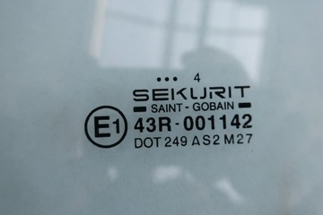 SKLO (OKNO) DVEŘE LEVÝ SUZUKI JIMNY SECURITY 04R