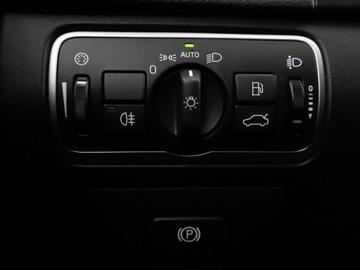 Volvo V60 I Kombi Facelifting 2.0 D2 DRIVE-E 120KM 2016 Volvo V60 2.0D Dynamic Edition Klima Nawigacja, zdjęcie 33