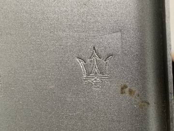 MASERATI LEVANTE Granlusso переднее правое крыло