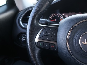 Jeep Renegade SUV Facelifting 1.3 GSE T4 Turbo 150KM 2019 Jeep Renegade 1.3 T-GDI, Salon Polska, Automat, zdjęcie 15