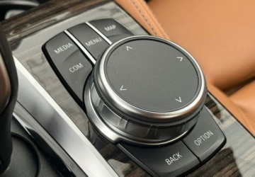 BMW Seria 5 G30-G31 Limuzyna Facelifting 2.0 530i 252KM 2022 BMW Seria 5 xDrive Automat Brazowa Skora Navi Ambiente Kamera FV23, zdjęcie 24