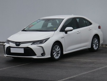 Toyota Corolla XII Sedan 1.8 Hybrid 122KM 2021 Toyota Corolla 1.8 Hybrid, Salon Polska