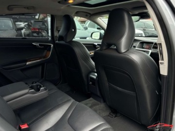 Volvo S60 III Sedan 2.0 T5 254KM 2018 Volvo S60 INSCRIPTION Kamera Navi Led Radar HarmanKardon 2.0 Benzyna 254KM, zdjęcie 26