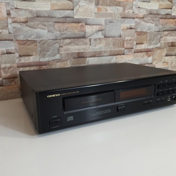 CD-плеер Onkyo DX-6900 черный