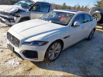 Jaguar XF II 2021 Jaguar XF R-Dynamic Se P300 2021 2.0 Benzyna 296KM, zdjęcie 1