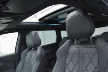 Peugeot 5008 II Crossover 2.0 BlueHDI 180KM 2018 Peugeot 5008 PEUGEOT 5008 GT 2.0HDI 180KM 7-OSOB LED Panorama Kamery Gwara, zdjęcie 22