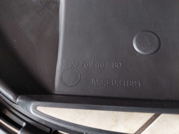 MASKA - MŘÍŽKA PEUGEOT 301 KOMPLETNÍ NOVÁ