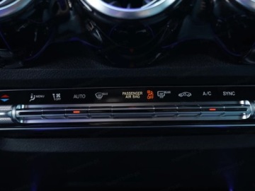 Mercedes GLB SUV 1.3 200 163KM 2025 MERCEDES-BENZ GLB 200 AMG Line Suv 1.3 (163KM) 2025, zdjęcie 13