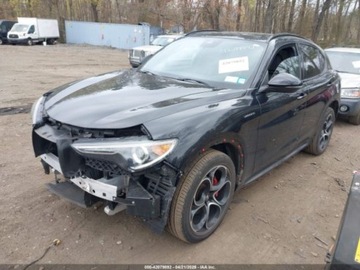 Alfa Romeo Stelvio SUV Facelifting 2.0 Turbo 280KM 2023 Alfa Romeo Stelvio Veloce 2023 2.0l 2.0 Benzyna 280KM, zdjęcie 1