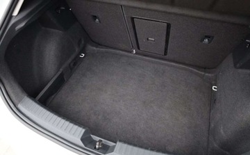 Seat Leon III Hatchback Facelifting 1.5 EcoTSI 130KM 2020 Seat Leon Seat Leon 1.5 EcoTSI Evo Xcellence SampS 1.5 Benzyna 131KM, zdjęcie 32