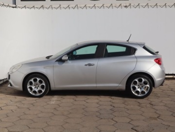 Alfa Romeo Giulietta Nuova II Hatchback 5d 1.4 TB 16v 120KM 2011 Alfa Romeo Giulietta 1.4 T, Klima, Klimatronic, zdjęcie 2