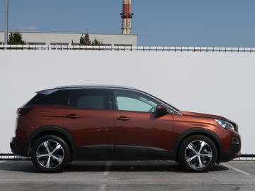 Peugeot 3008 II Crossover 1.6 BlueHDi 120KM 2017 Peugeot 3008 1.6 BlueHDi, Navi, Klima, zdjęcie 5