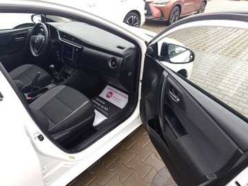 Toyota Auris II Hatchback 5d Facelifting 1.33 Dual VVT-i 99KM 2016 Toyota Auris 1.33 VVT-i Active II (2012-) Toyota A, zdjęcie 18