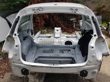 Pas tylny tył wanna błotnik lewy prawy BMW 1 F21