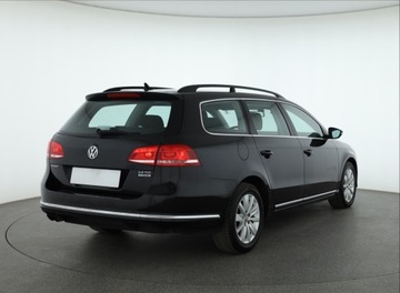 Volkswagen Passat B7 2012 VW Passat 2.0 TDI, Navi, Klima, Klimatronic, zdjęcie 4