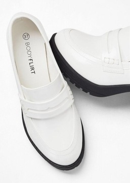 ОБУВЬ BONPRIX КРУПНЫМ ПЛАНОМ__39