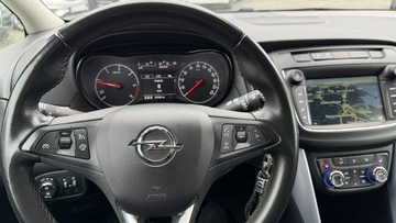 Opel Zafira C Tourer Facelifting 1.6 CDTI 120KM 2017 Opel Zafira Zarejestrowany Ubezpieczony, zdjęcie 28