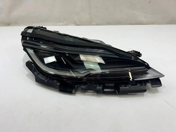 LAMPA PRAWA PRZÓD TESLA MODEL 3 HIGHLAND EUROPA 1760889-00-E