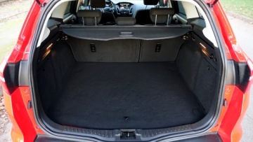 Ford Focus III Kombi Facelifting 2.0 TDCi 150KM 2016 .. Nawigacja .. Grzana Kierownica , Fotele i SZYBY .. Czujniki parkowania ., zdjęcie 9