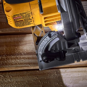 Пила циркулярная 12В 140мм 2х5Ач DeWALT DCS512P2