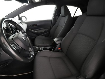 Toyota Corolla XII Hatchback 1.8 Hybrid 122KM 2019 Toyota Corolla Design navi kamera LED ACC grzane, zdjęcie 12