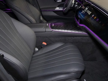 Mercedes Klasa E W214 Sedan 2.0 200 204KM 2024 E Klasa 200 4-Matic AMG 2.0 (204KM) 2024, zdjęcie 4