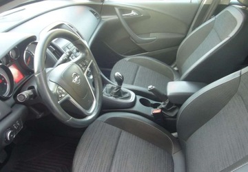 Opel Astra J Sedan 1.4 Turbo ECOTEC 140KM 2017 Opel Astra Opel Astra IV 1.4 T Business 1.4 BenzynaLPG 140KM, zdjęcie 10