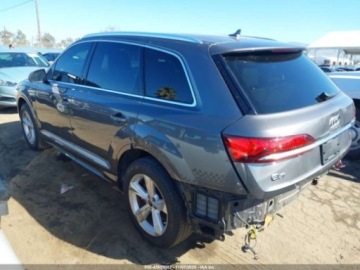 Audi Q7 II 2023 Audi Q7 2023 AUDI Q7 PREMIUM 45 TFSI QUATTRO TIPTRONIC 2.0 Benzyna 261KM, zdjęcie 3