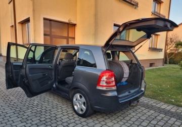 Opel Zafira B 1.6 Twinport ecoFLEX 115KM 2010 Opel Zafira 1.6I LPG 7-osob Zadbane Polecam. 1.6 BenzynaLPG 115KM, zdjęcie 26