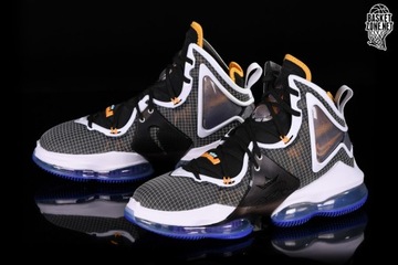 NIKE LEBRON 19 HARDWOOD CLASSIC США 12