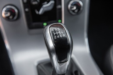 Volvo V60 I Kombi Facelifting 2.0 D2 DRIVE-E 120KM 2018 VOLVO V60 2.0 D2 120PS Lift Serwis Navi Skóry Biała Perła Piękny Gwarancja!, zdjęcie 16